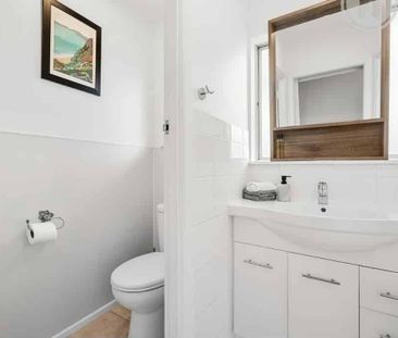 Great Location - Photo 2