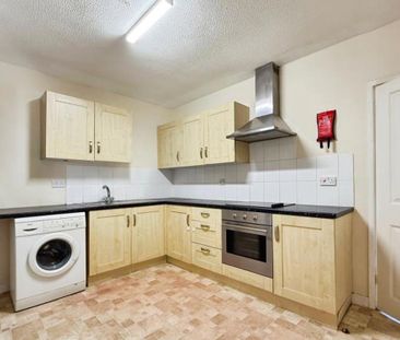 Call NOW to book your viewng for this lovely two bedroom house in t... - Photo 4