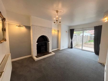 3 bedroom semi-detached house to rent - Photo 2