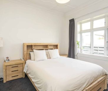 Bright and Modern 2-Bedroom Home with Bonus Office/Sunroom - Photo 1