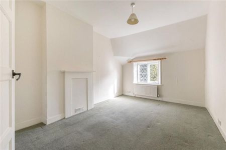 2 bedroom end of terrace house to rent - Photo 2