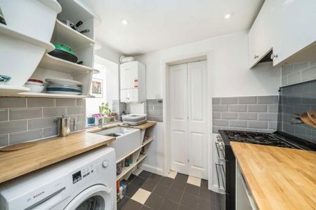 1 bedroom flat to rent - Photo 5