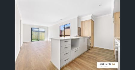 NEWLY BUILT DREAM FAMILY HOME! - Photo 5