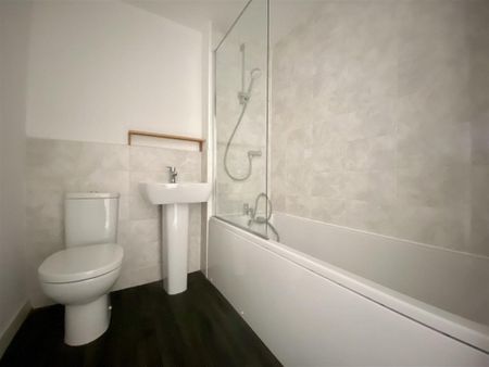 Sceptre Avenue, Bessacarr, Doncaster - Photo 5