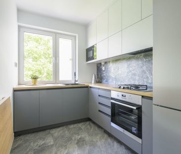 Wynajmę / 4 pokoje blisko stacji metra 63.4 m² - Photo 3