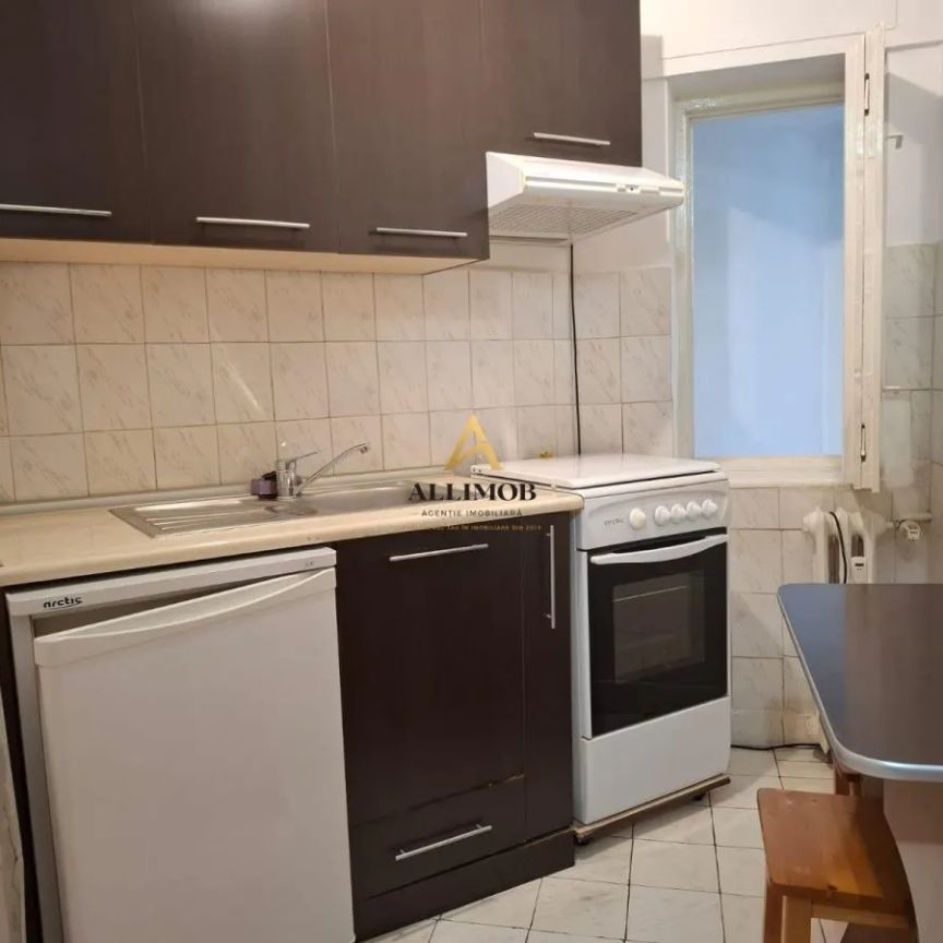 Garsoniera de inchiriat in Ploiesti, zona Ultracentrala - Fotografie 1