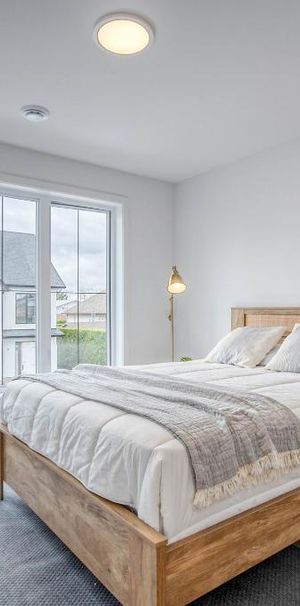 1 MOIS GRATUIT ! Grand 5 1/2 sur 2 étages, LIBRE - Condo / appartement / logement à louer La Présentation - Photo 1