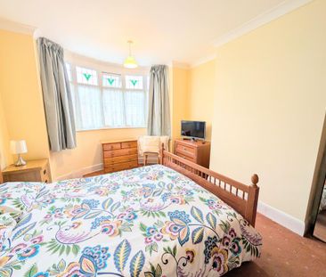 1 bedroom in a house share to rent - Photo 5