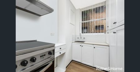 Charming & Convenient Two-Bedroom Unit - Photo 5
