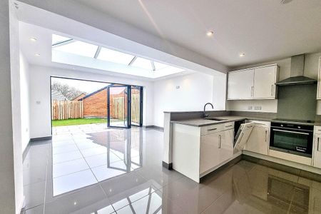 Heol Y Parc, Llanilid, PONTYCLUN - Photo 2