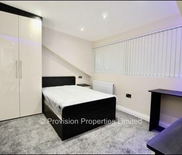 2 Bedroom Apartments in Leeds - Photo 1