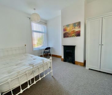 4 Bed Student Accommodation - Photo 2