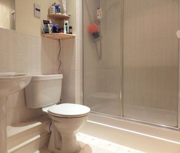 2 bedroom apartment to rent - Photo 6