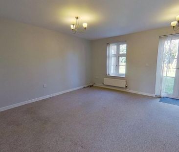 3 bedroom end of terrace house to rent - Photo 1