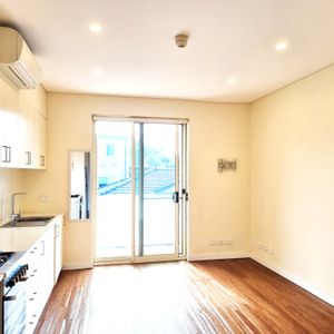 NEAR NEW STUDIO APARTMENT - Photo 2