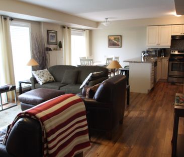 For Lease - 10 Joseph Trail, Collingwood, Ontario - Photo 6