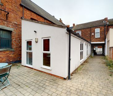 Portland Street - Student HMO - Very Unique Property - Photo 1