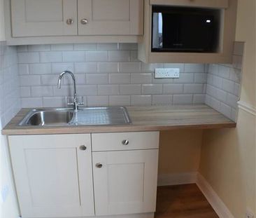 Studio 1, 254 Ravenhill Road, Belfast , BT6 8GJ - Photo 2