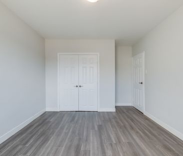 Edinburgh Manor Apartments - 2 Bedroom - Photo 3