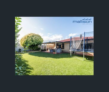 43 Flowerwood Way, Huntingdale, WA 6110 - Photo 5