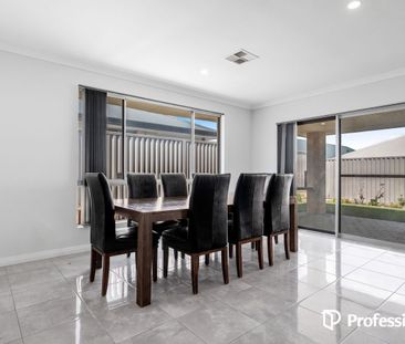 Spacious & Stylish 4 x 2 Family Home in Sinagra - Photo 5