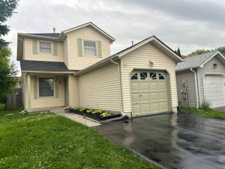For Lease - 31 D'ambrosio Drive, Barrie, Ontario - Photo 3