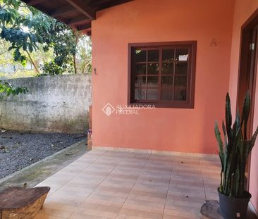 Casa com 2 quartos e 60m² para alugar em Rio Tavares, Florianópolis. - Foto 2