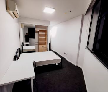 2 bedroom 2 bath - Photo 4