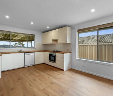 “Modern Family Home in Hallett Cove” - Photo 5