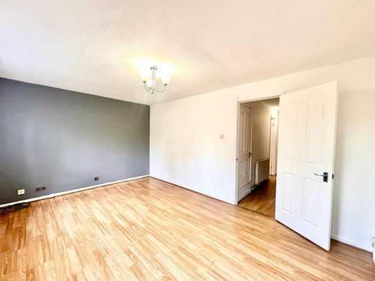 3 bedroom House To Let - Photo 1