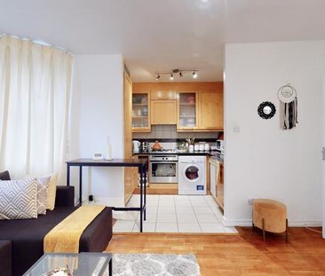 1 bedroom ground floor flat to rent - Photo 1
