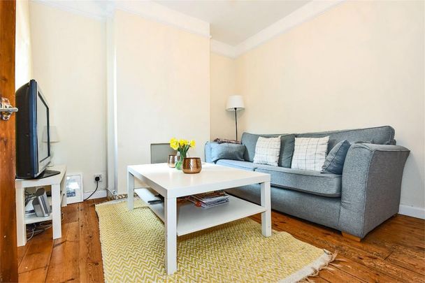 3 bedroom terraced house to rent - Photo 1