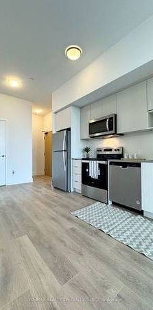 Hurontario & Burnhamthorpe Brand New 2Bdrm Corner Unit 1Locker 1Parki - Photo 1