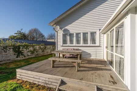 Claudelands Character Bungalow in Boys High Zone - Photo 2