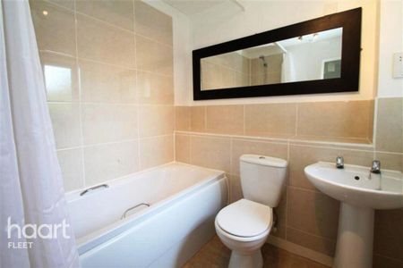 1 bedroom semi-detached house to rent - Photo 4