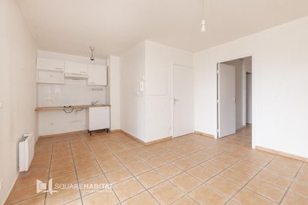 Location Appartement 2 pièces 34m² ST PIERRE DU MONT 40280 - Photo 2