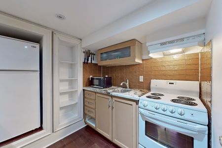 For Lease - 88 Lawrence Avenue Unit# Basement, Toronto, Ontario - Photo 5