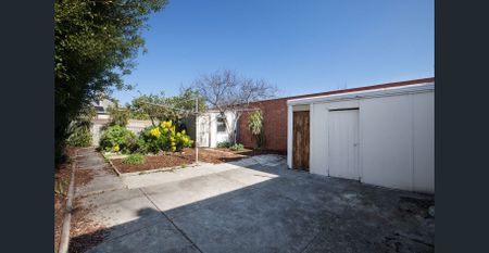 Charming home in a prime location of Moonee Ponds. - Photo 4