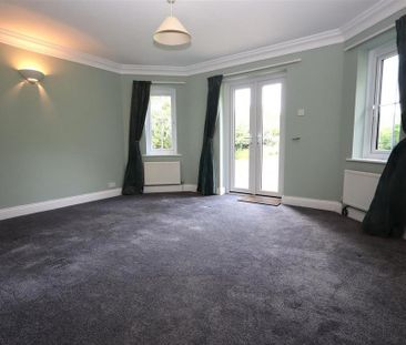 4 bedroom detached house to rent - Photo 3