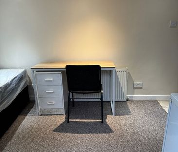 1 Bed Flat, Edgbaston, B16 - Photo 1