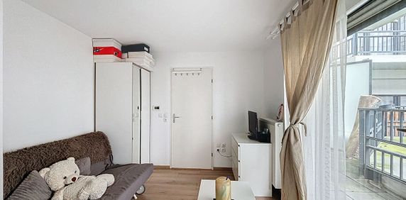 Apartment - Photo 2