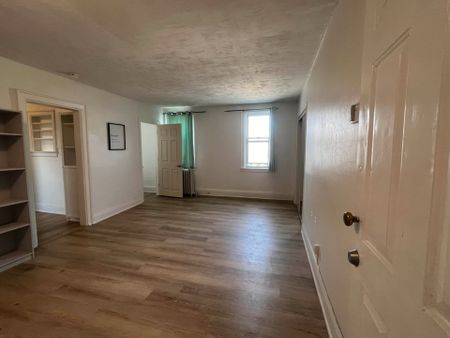 For Lease - 102 Greensides Avenue Unit# 8, Toronto, Ontario - Photo 4