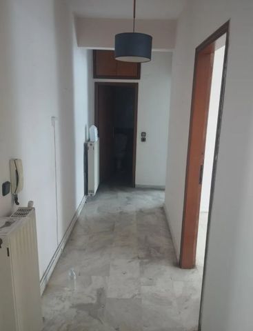 Studio/Γκαρσονιέρα για ενοικίαση Πλατεία Δημοκρατίας (Αμπελόκηποι) - Photo 2