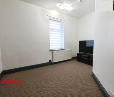 3 bed end of terrace house to rent in Pitt Street West, Barnsley - Photo 1