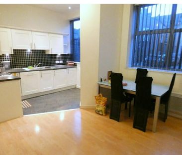 1 Bed Flat, Centreway Apartments, IG1 - Photo 3