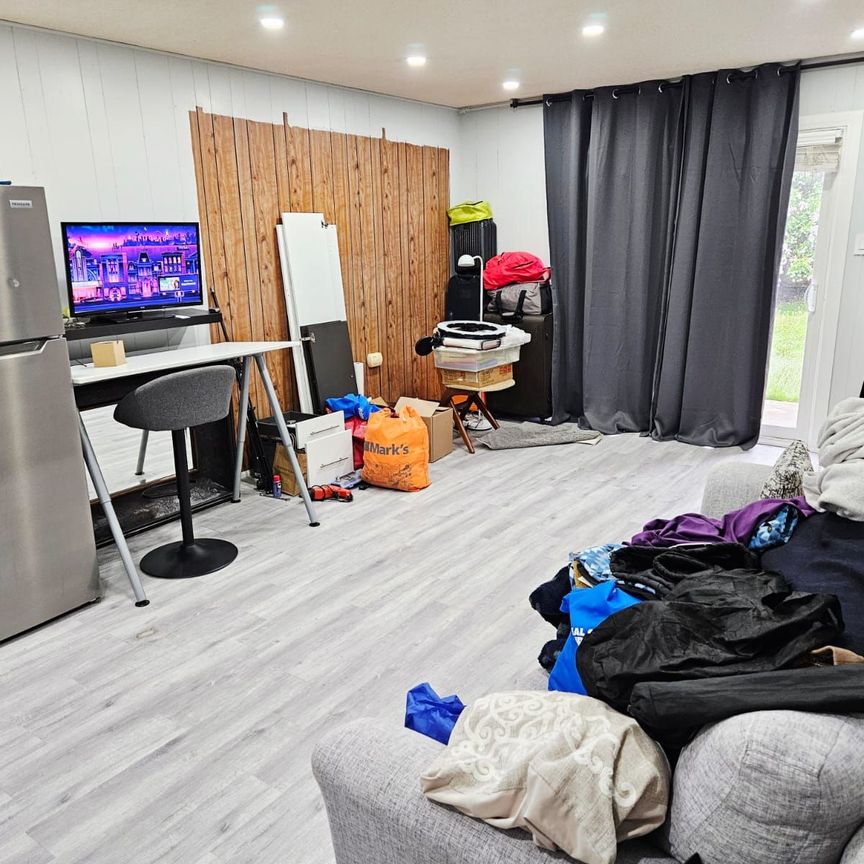 For Lease - 2406 Cashmere Avenue Unit# Basement, Mississauga, Ontario - Photo 1