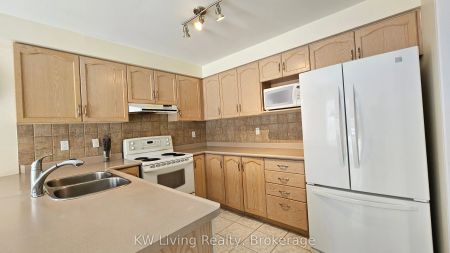 2413 East Gate Crescent - Photo 4