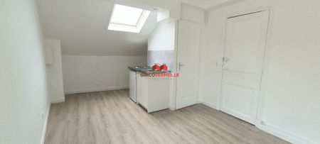 Location Appartement 2 pièces 24m² - Photo 2