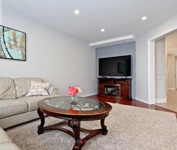 1128 CORRIE STREET - Photo 2