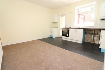 Blackburn Road, Great Harwood, Blackburn, BB6 7DZ - Photo 5